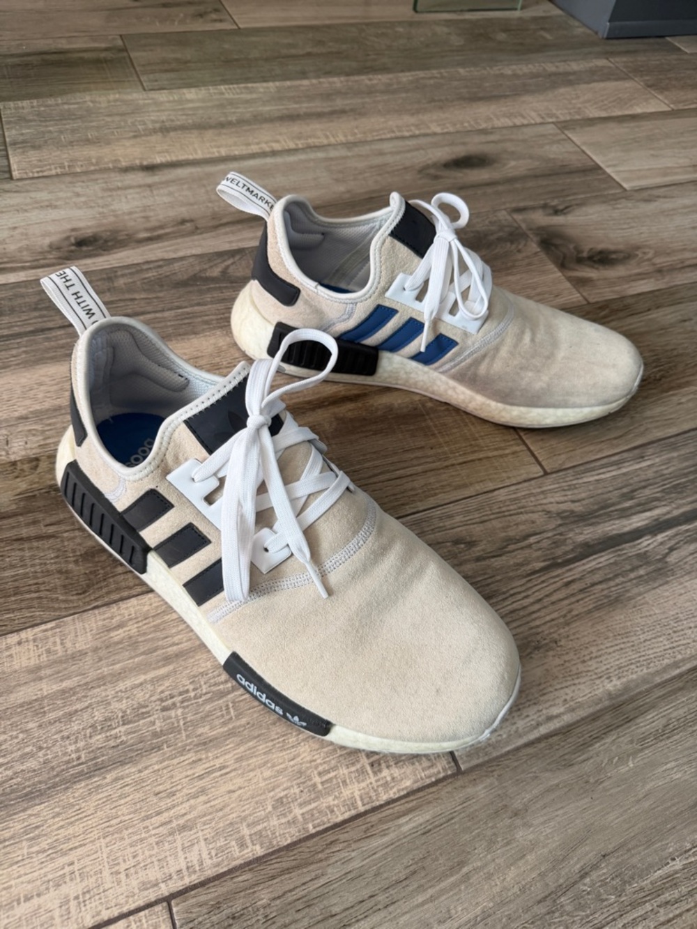 Adidas NMD R1 Suede Cream/Off White Navy Boost Sneakers men’s size 11